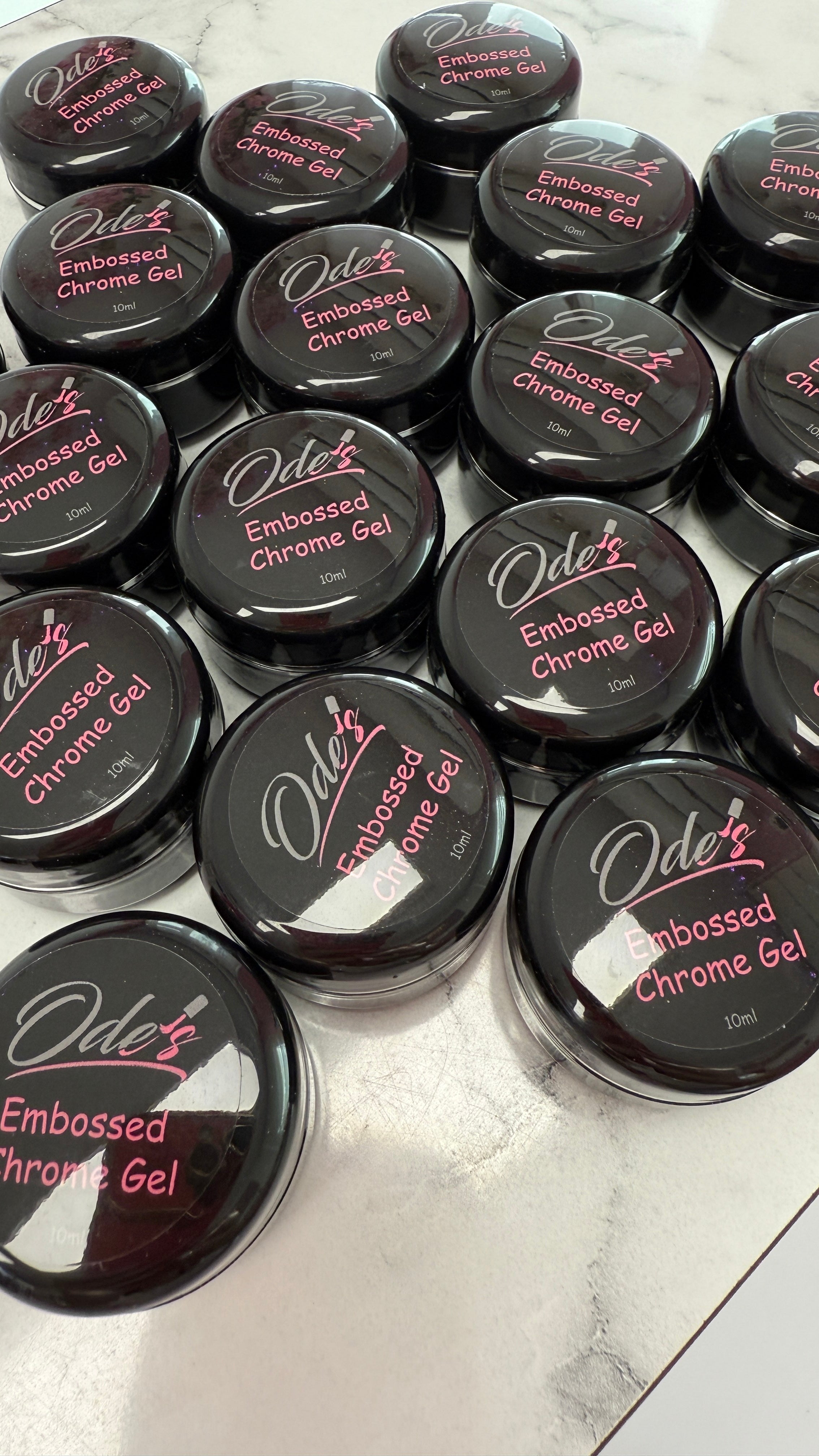 EMBOSSED GEL EFFECT
