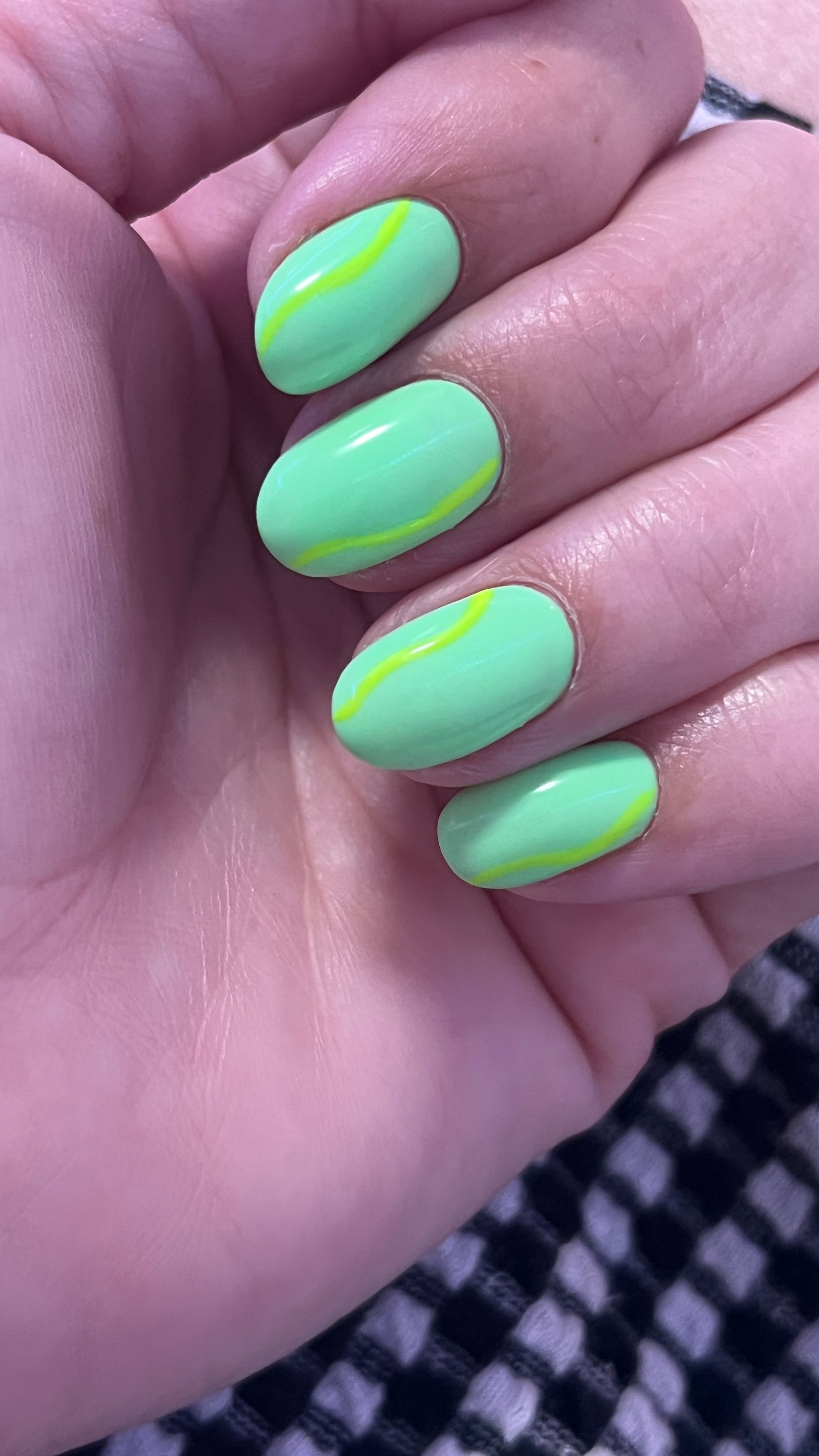 NUEVO GEL COLOR MINT BABY GREEN